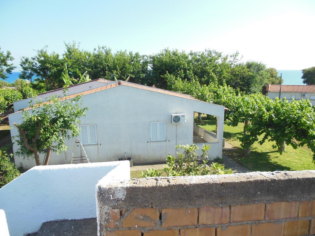 Helonata Apartments Arkoudi Luaran gambar