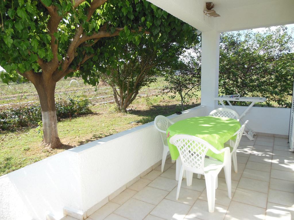 Helonata Apartments Arkoudi Luaran gambar