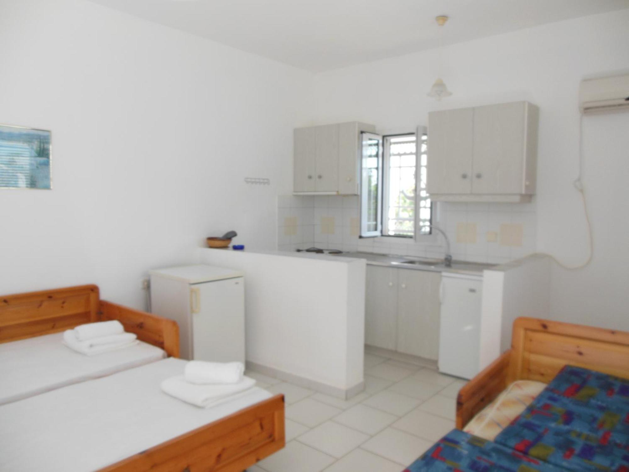 Helonata Apartments Arkoudi Luaran gambar