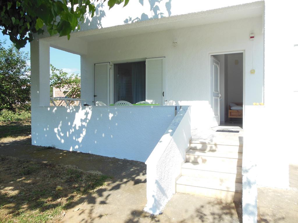 Helonata Apartments Arkoudi Luaran gambar