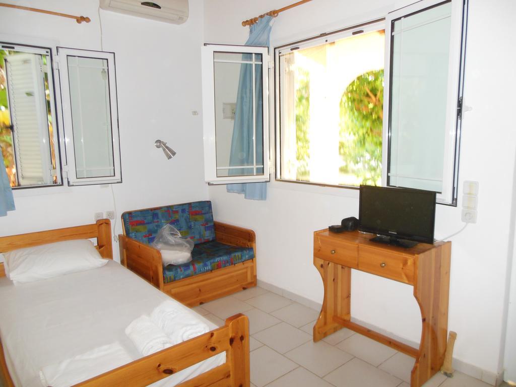 Helonata Apartments Arkoudi Luaran gambar