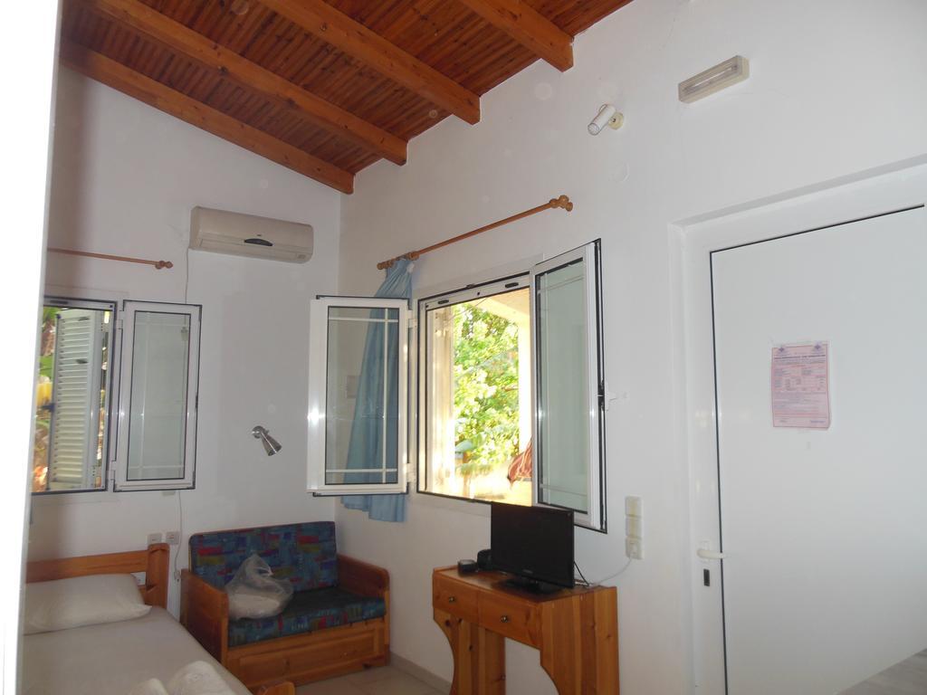 Helonata Apartments Arkoudi Luaran gambar