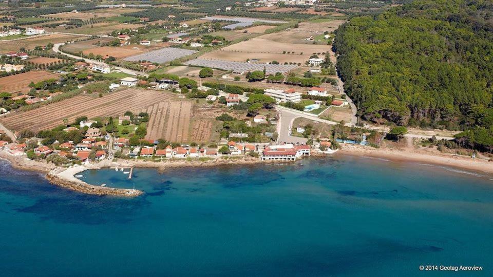 Helonata Apartments Arkoudi Luaran gambar