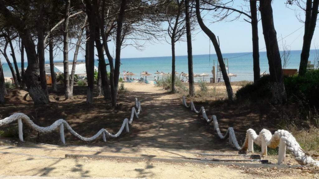 Helonata Apartments Arkoudi Luaran gambar